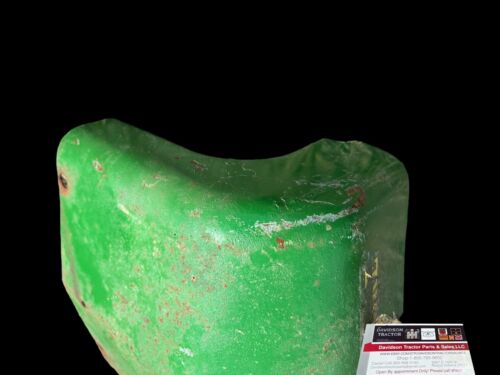 JOHN DEERE Late Model  B NOSE CONE GREAT SHAPE!
