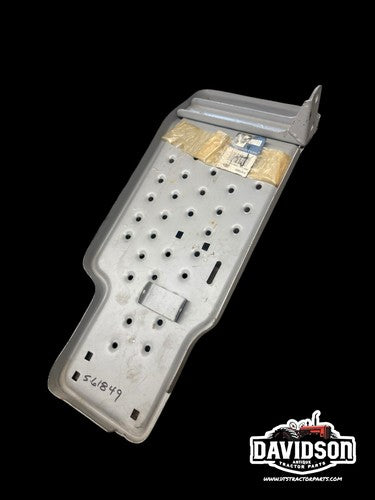 New Step Plate Ford 2100 2600 3400 4000 D4NN18472B RH LH PAIR