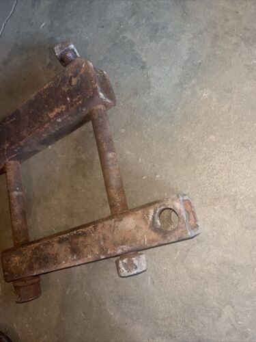 FARMALL H SH M SM SMTA MD 300 350 400 450  TRACTOR DRAWBAR BRACKET