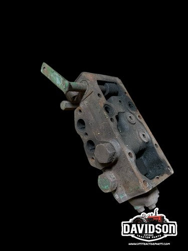 John Deere 520 530 620 630 720 730 Single Hydraulic Control Box F2831R.