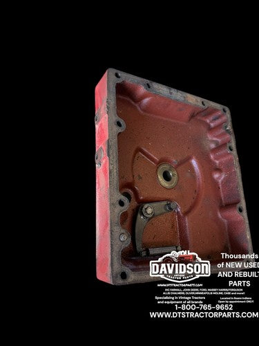 1970 Farmall IH 826 Tractor Transmission Shift Cover Plate 399045