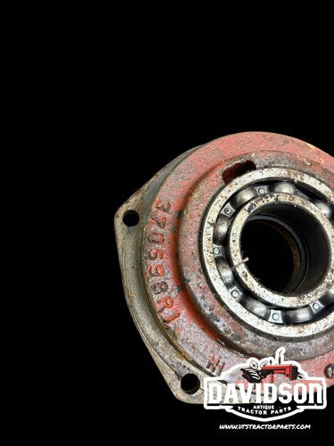 1959 Farmall IH 460 Gas Tractor Input Shaft Sleeve 370598R1