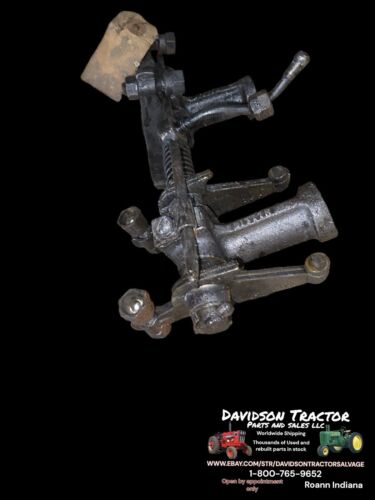 USED JOHN DEERE Styled B B1771R ROCKER SHAFT ASSY B, BR, BO TRACTOR