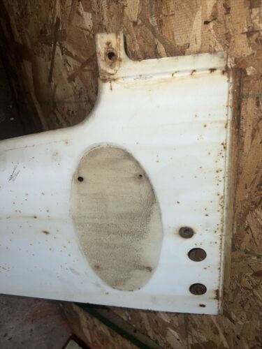 Farmall 560 460 RC Tractor Orgnal IHC IH front right radiator side hood  panel