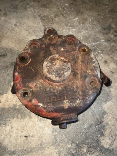 Farmall IH Super C tractor disk disc brake assembly with cover 355969R1