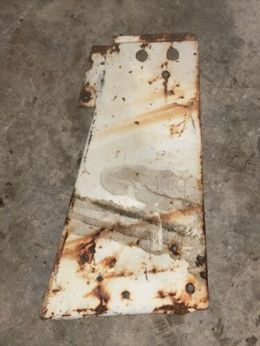 IH FARMALL 706 TRACTOR RIGHT RADIATOR SIDE PANEL