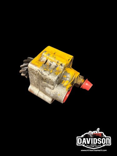 CUB LO BOY 154 184 185 INTERNATIONAL IH 547135R91 HYDRAULIC PUMP 