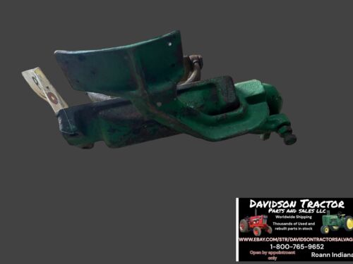 USED B171R & B172R John Deere Unstyled B Tractor Fork & Clutch Collar Assembly