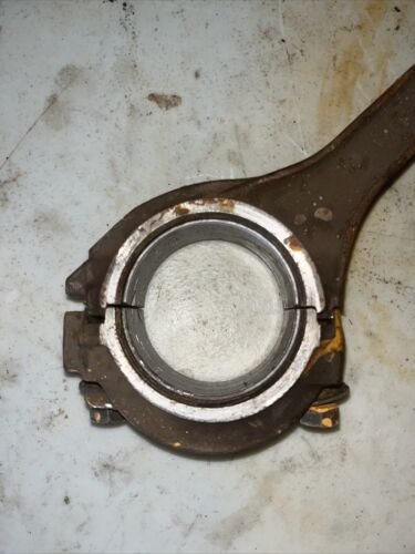 Farmall 300 Piston w/Connecting rod