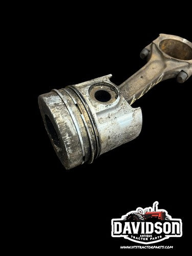International D179 IH 484 Connecting Rod W/Piston Antique Tractor