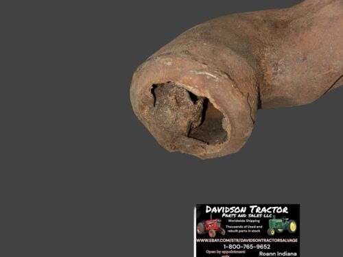 John Deere B403R Water Pipe Casting Neck Antique Tractor  1938 B