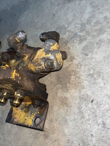 International 444 IH tractor hydraulic control flow valve to powersteering steer
