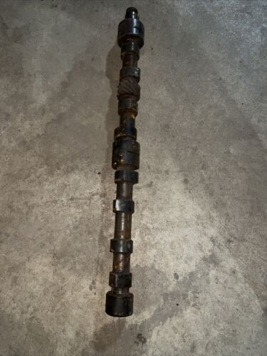 International Super M Camshaft W/O Gear 45955 D