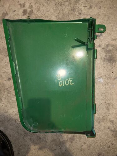 John Deere 3010 tractor right front side panel