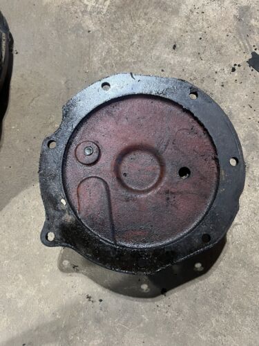 COVER INJ PUMP GEAR 3040337R1 IH 444 BD154