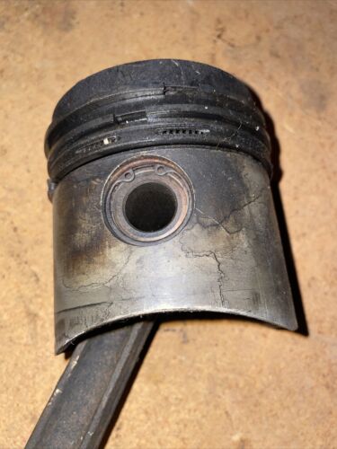 International Piston/Connecting Rod Assy-engine 318377R2 D282