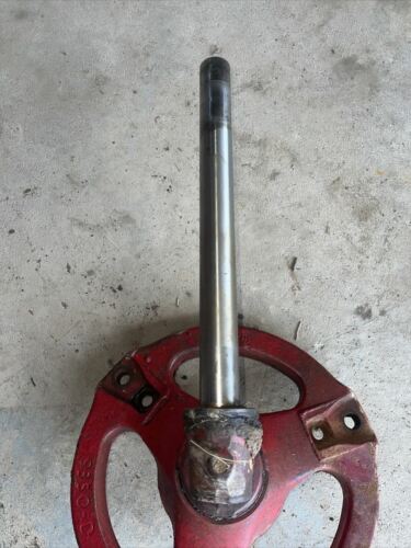 Farmall Super A SA tractor IH front steering spindle hub & cap