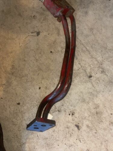 Farmall 300 RC IH tractor front right hydraulic oil lines + ex block under tank