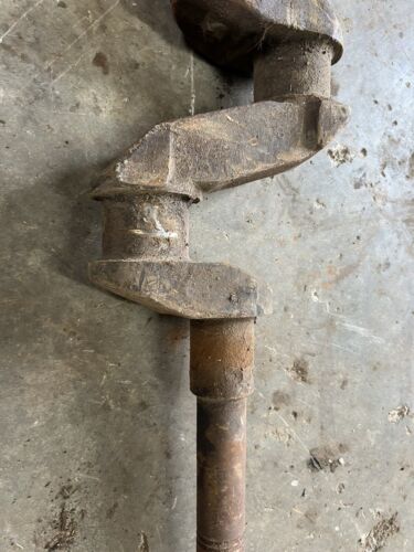 Genuine Used John Deere B Sn 201000- Tractor Crankshaft AB2752R B1847R