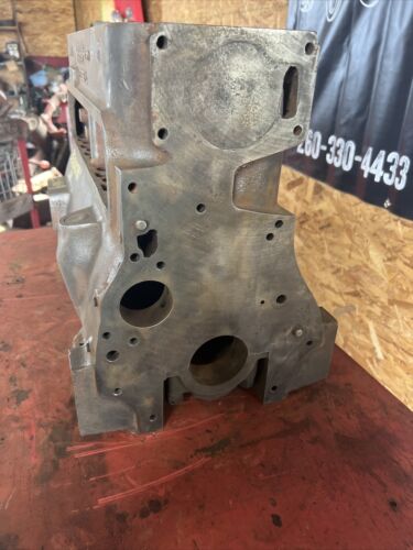 FARMALL SUPER H CYLINDER BLOCK 358067R1 C-169 Antique Tractor
