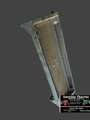 John Deere R radiator side casting R177R Antique Tractor