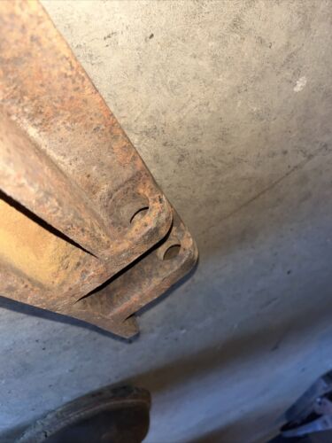 SUPPORT LATERAL LIMITER IH Farmall 706 383591-R1 Antique Tractor RIGHT