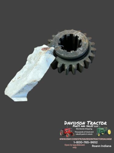 JOHN DEERE UNSTYLED B TRANSMISSION SECOND SPEED GEAR B1370R