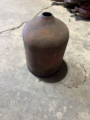 IH Farmall A,B,C, Supers 100 200 130 230 140 250 340 Oil Filter Canister