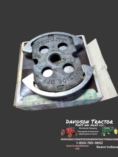 GJ66688 John Deere NOS Chain Drive Clutch For Chainsaw Models 12, 14, 15