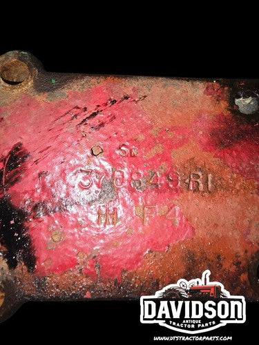 Farmall 560 660 International Cover-hydraulic Valve 370849R1