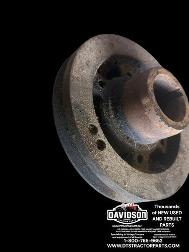 IH International Farmall 340 504 3514 Diesel Crankshaft Pulley D-188