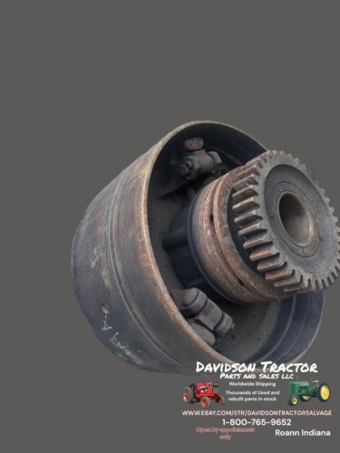 USED JOHN DEERE A TRACTOR BELT PULLEY CLUTCH ASSEMBLY A1864R