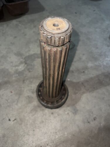 Farmall 300 Main Transmission Pinion Shaft 15T 362569R1 IHC Farmall
