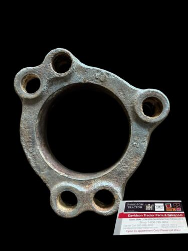 JOHN DEERE B HUB WHEEL CLAMP B1189R