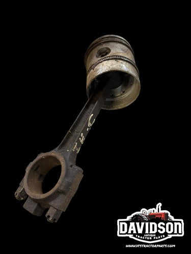 IH Farmall C Piston W/Connecting Rod Antique Tractor