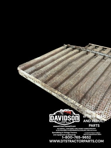 IH International 504 Utility Grill Screen Antique Tractor