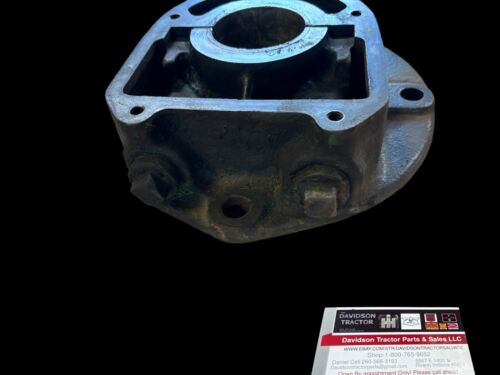 JOHN DEERE B124R MAIN BEARING WITH CAP HOUSING ANTIQUE TRACTOR