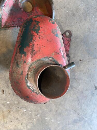 FARMALL 300 350 UTILITY AIR CLEANER ASSEMBLY