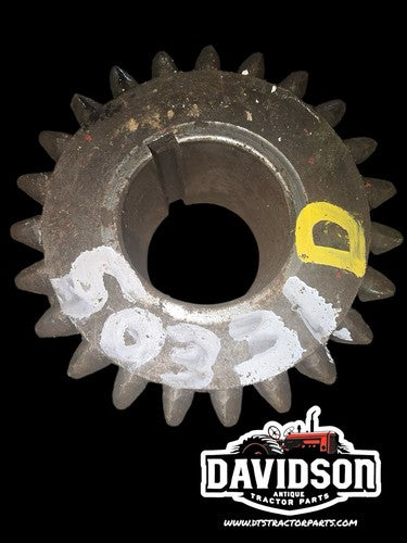 IH Farmall 50331-D 1st And 2nd Drive Gear Antique Tractor