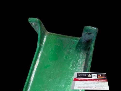 John Deere Unstyled B Radiator Side B396R Small Letter