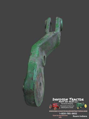USED JOHN DEERE  2510 3020 4030 TRACTOR RH HYDRAULIC LIFT ARM R26464R, AR40975