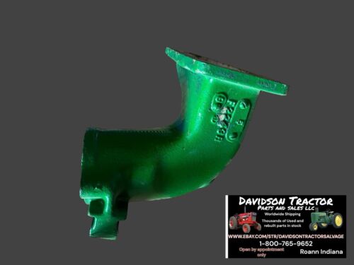 John Deere F2243R Housing Antique Tractor