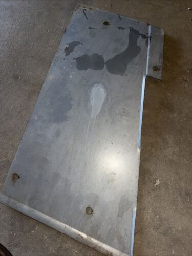International 504 utility Tractor IH IHC front right radiator side cover panel