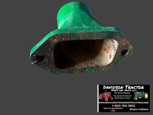 John Deere B Lower water casting B1798R