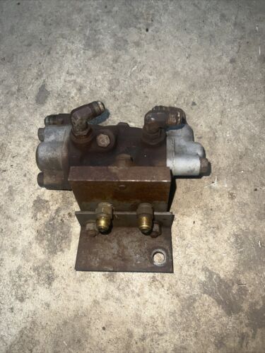 International 444 IH tractor hydraulic control flow valve to powersteering steer