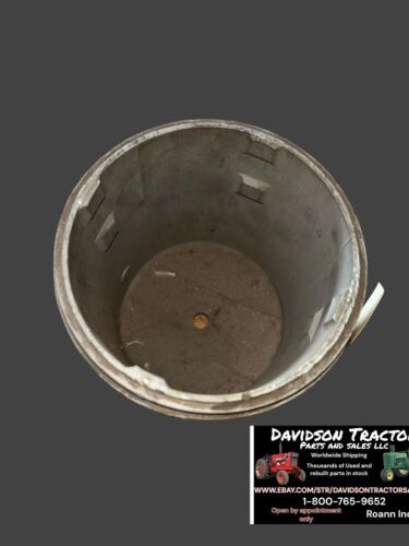 John Deere Oil Filter Cover R51654