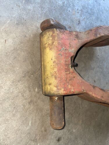 Center Steering Arm IH International 531235R1 USED