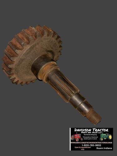 John Deere B1874R Transmission Input Gear for a B Tractor