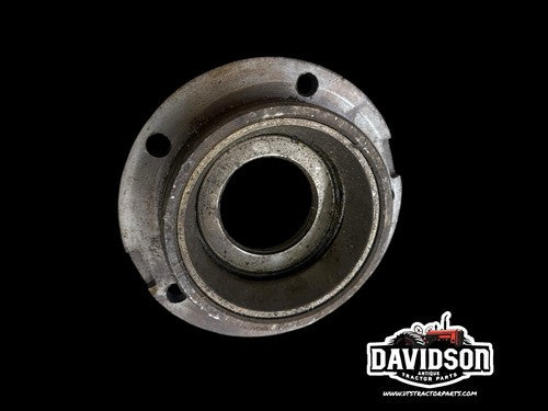 Oliver 550 Differential  Bearing Cage 1E112 Antique Tractor