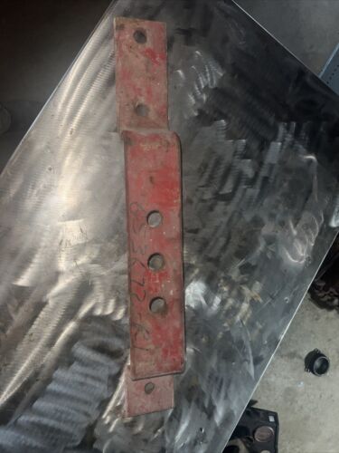 STRAP, rear outer hammer, 1959 and since, 2 used unit N (NSS) 653672R1 - Case IH